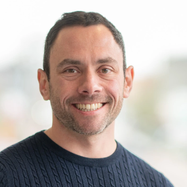 Dr Tom Holvoet